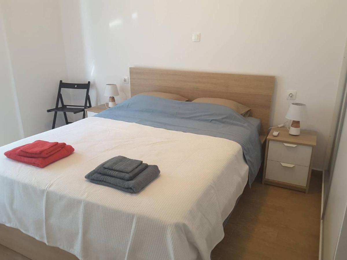Seaview Apartment In Theheart Of Loutraki Esterno foto